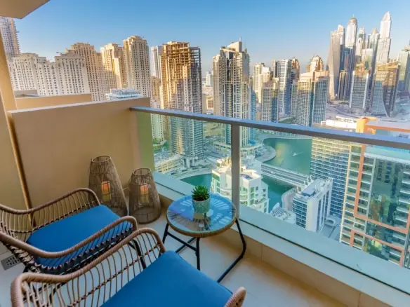 Balkon met uitzicht op Dubai Marina